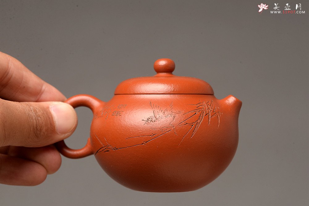 紫砂壶图片：娇艳玉人小西施 张云熙乙未年冬作品 茶盘尤物 优雅饱满 线条灵动 - 美壶网