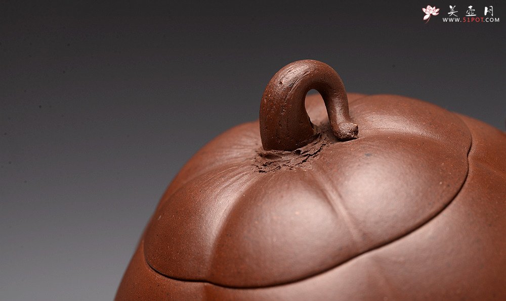 紫砂壶图片：顾正芳精品全手 原创作品 花货技法精湛  甜瓜 赵辉老师精刻 - 美壶网