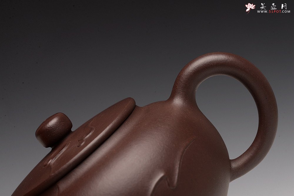 紫砂壶图片：高雪琴乙未年全手原创作品 陆轶舟精心装饰 云卷云舒 雅致 云锦 - 美壶网