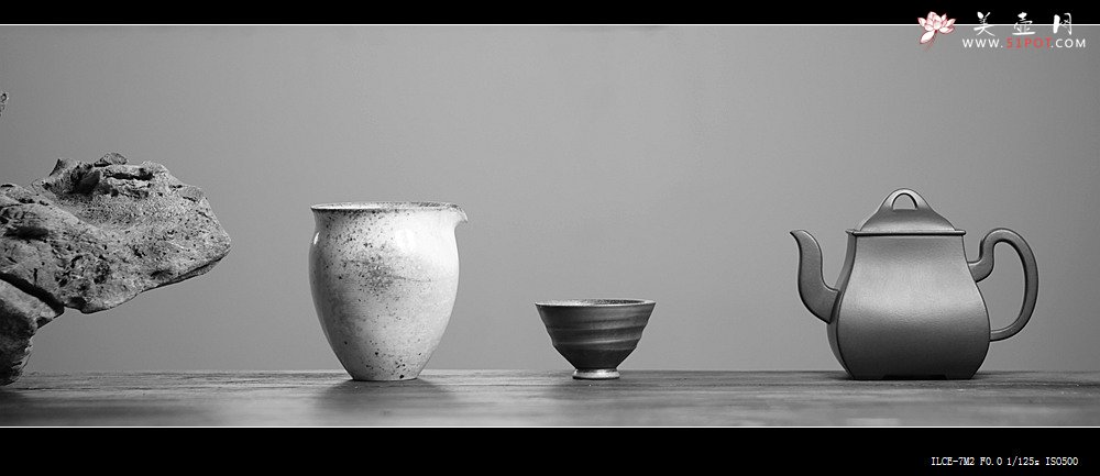 紫砂壶图片：于洪跃原创作品 线条流畅 做工精致 全手四方宫樽  - 美壶网