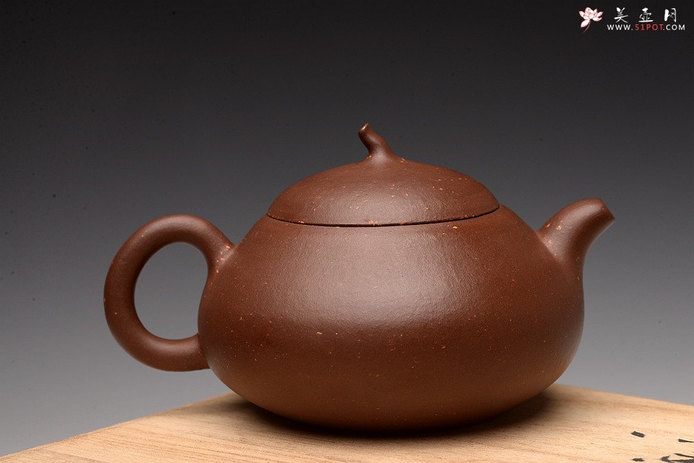 紫砂壶图片：张悦乙未年冬全手作品 调砂老紫泥~全手小瓜 颇具韵律  实用可人 - 美壶网