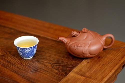 储俊伟紫砂壶 精工之作 鱼化龙 别具风格~油润底槽青 鱼跃龙门 原矿底槽清