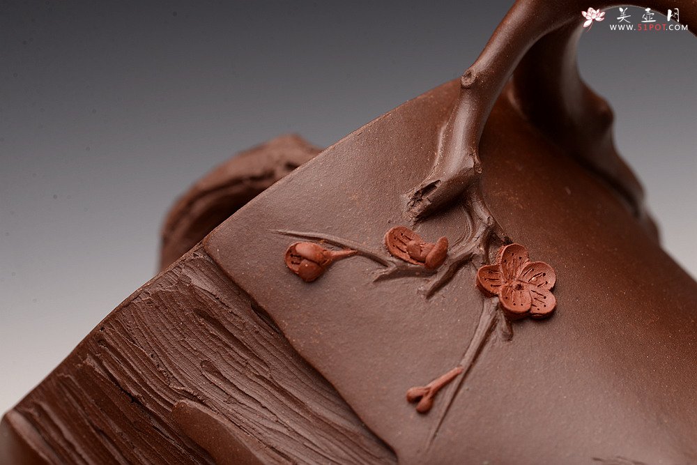 紫砂壶图片：单志萍新作 苍劲之意 古拙之风 全手松梅情深 经典作品 - 美壶网