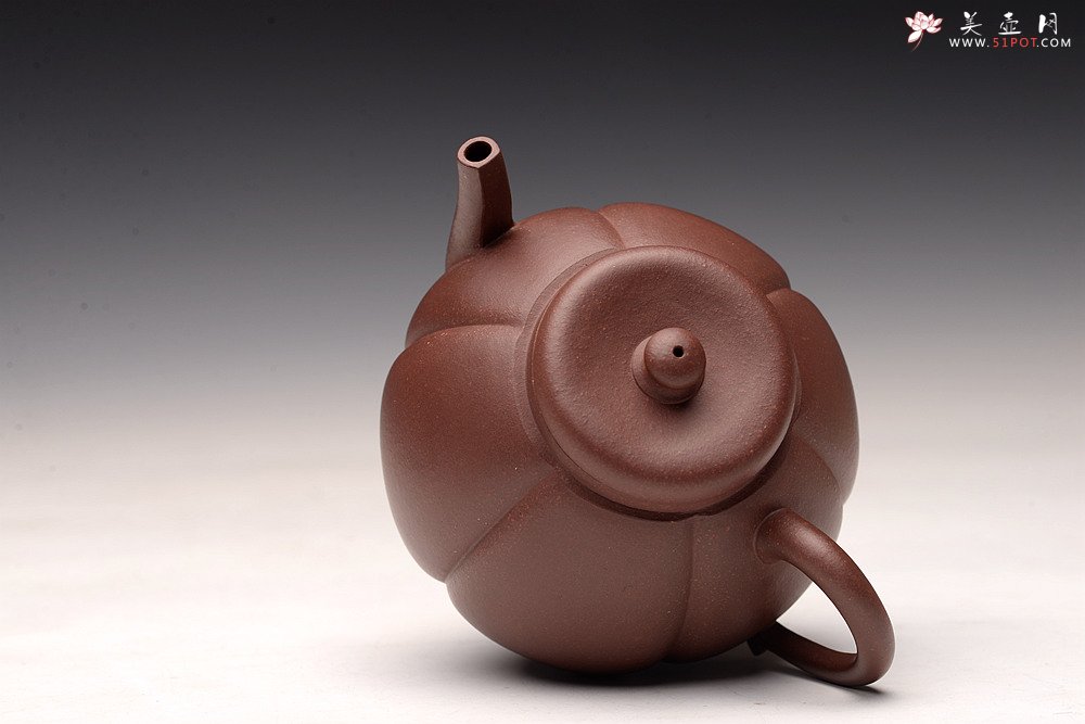 紫砂壶图片：周斌丙申春全手新作 别具韵味筋纹 高俊耐品~  丕饮 仅一只 - 美壶网