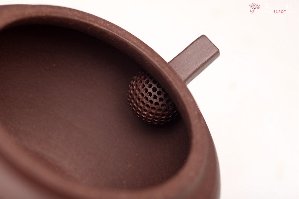 紫砂壶图片：詹黎明全手新作 古朴稳重 线条清晰流畅 颇具个性 陶瓮二 做工精致 - 美壶网