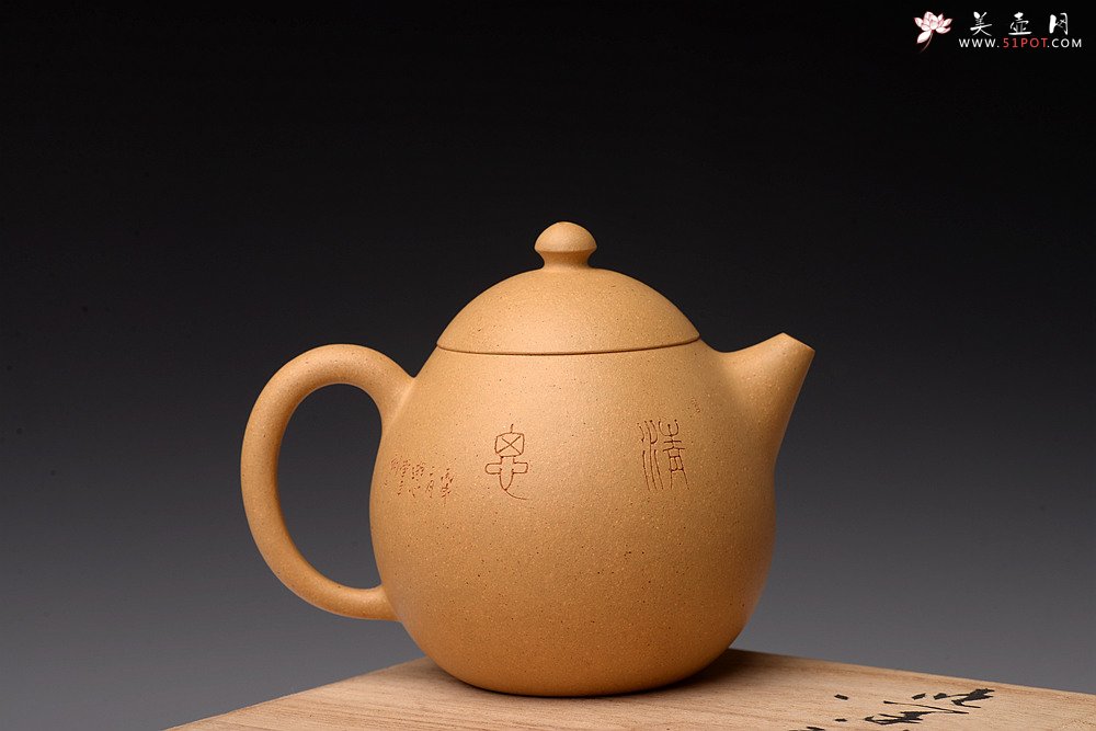 紫砂壶图片：传统器形  优质段泥 精工龙蛋 秀气可人 游心堂装饰 喜从天降 - 美壶网