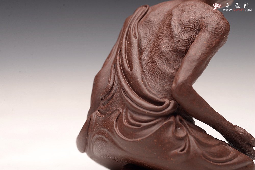 紫砂壶图片：廖生塔手工雕塑  静~ 沐心罗汉 做工精细  - 美壶网