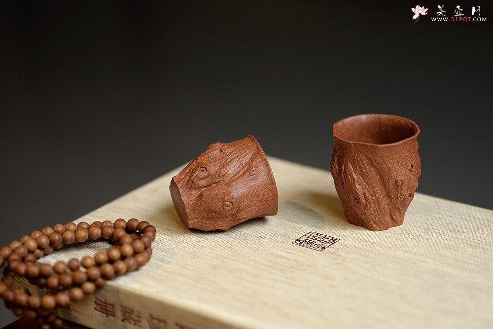 紫砂壶图片：美壶定制 精品全手树桩杯  优质降坡泥 文气把玩 - 美壶网