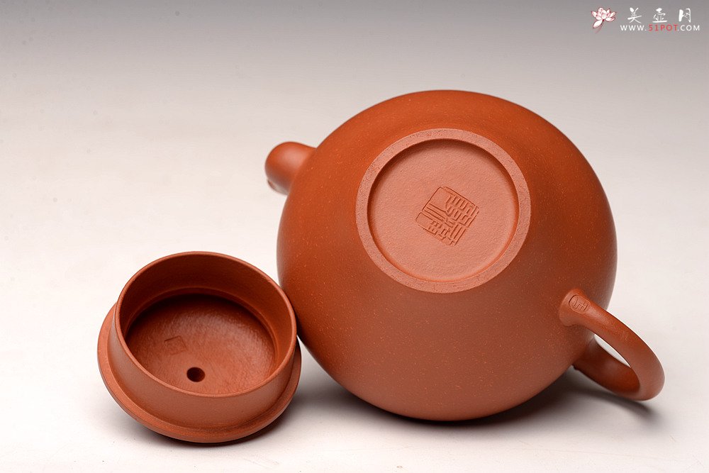 紫砂壶图片：于洪霞丙申春 原创全手作品 朱泥灵龙 秀雅耐品 刹凹仅一只 - 美壶网