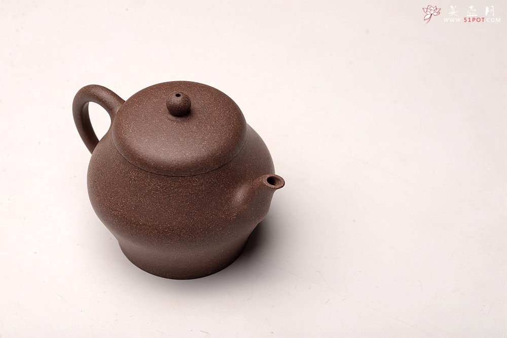 紫砂壶图片：周斌丙申夏新作 上下刹凹 挺拔秀气 小品高虚扁 油润老青灰 - 美壶网