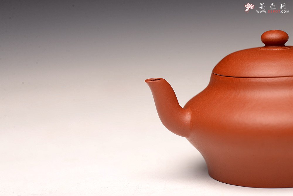 紫砂壶图片：徐亚春新作 韵味十足 娇小可人 优质朱泥~全手梨形  - 美壶网