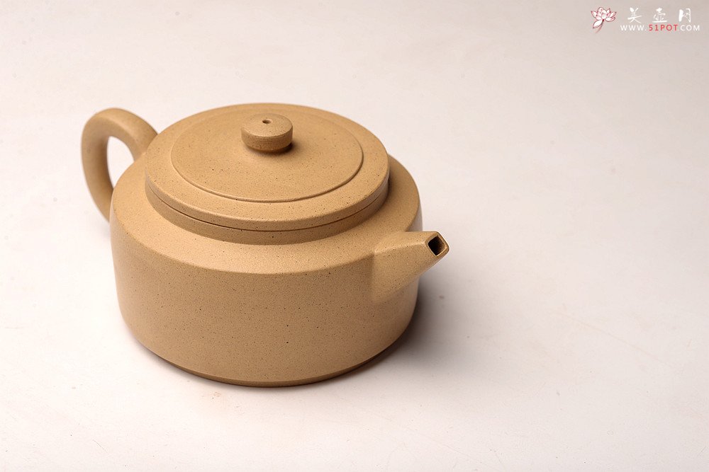 紫砂壶图片：耿其群全手精品 单片拍打 纯净本绿 传统经典 周盘 - 美壶网