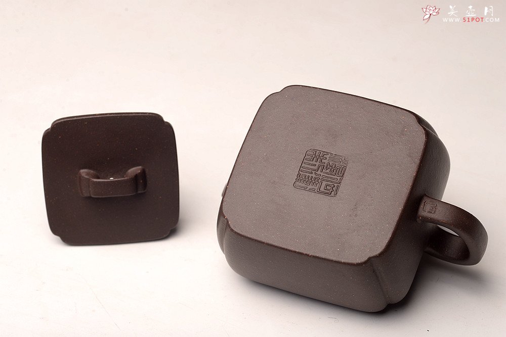 紫砂壶图片：何卫枫丙申夏全手新作古朴文气 方中见圆 清逸 抽角璞方 - 美壶网