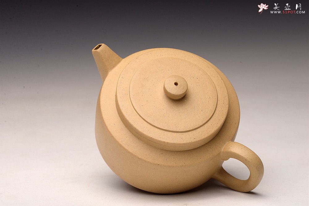 紫砂壶图片：耿其群全手精品 单片拍打 纯净本绿 传统经典 周盘 - 美壶网