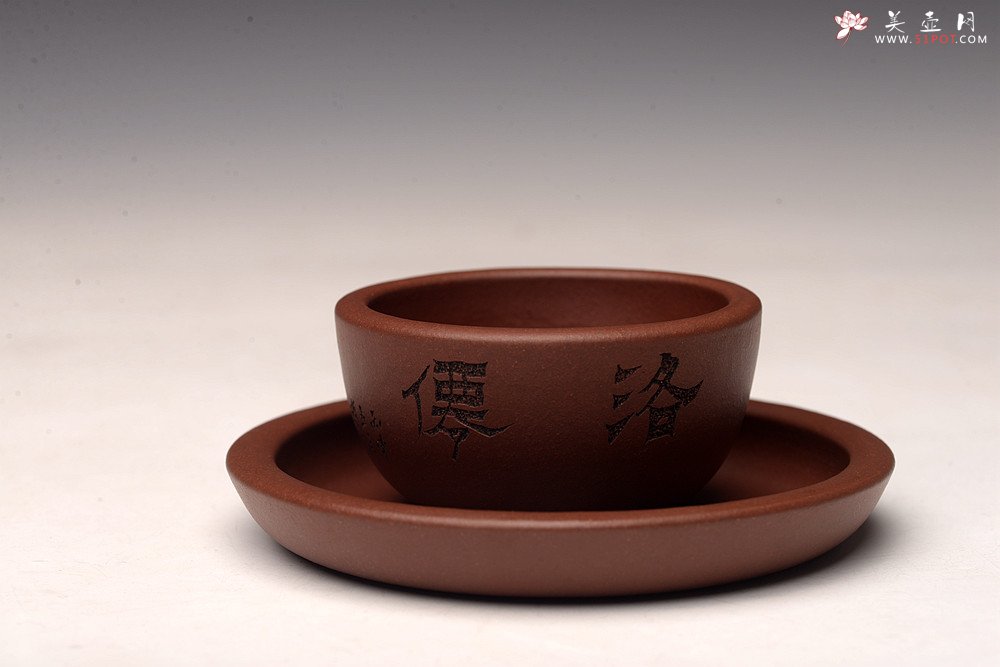 紫砂壶图片：精品紫砂杯 用料做工考究 游心堂主人精刻 送礼自用均佳 仅6套 - 美壶网