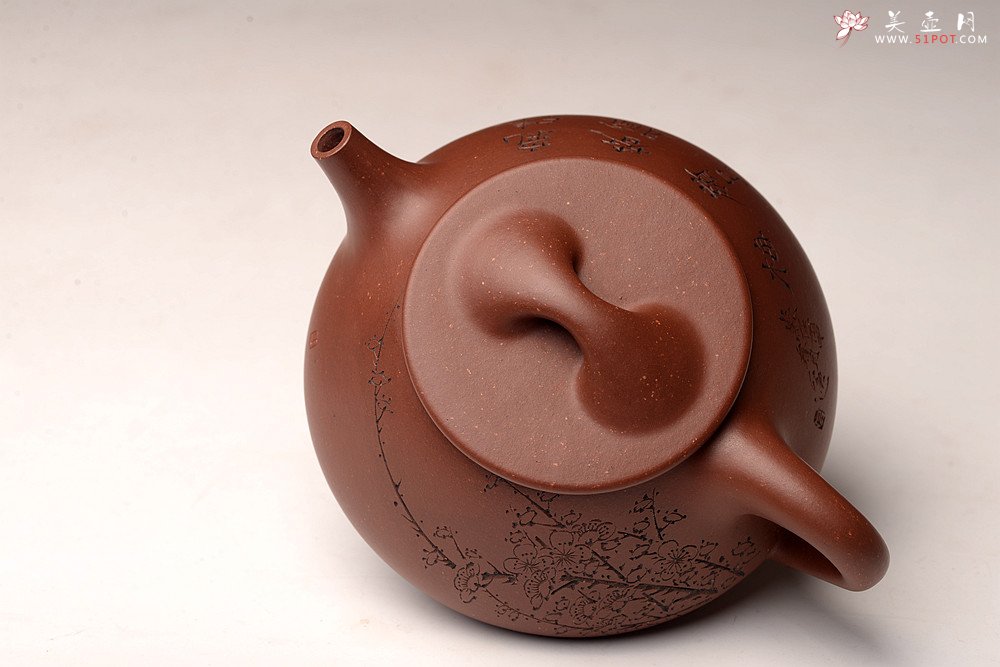 紫砂壶图片：吴杰全手新作 气势饱满 陆轶舟装饰 双刀老辣 精致耐品~ 梅花满瓢 致敬景舟 - 美壶网