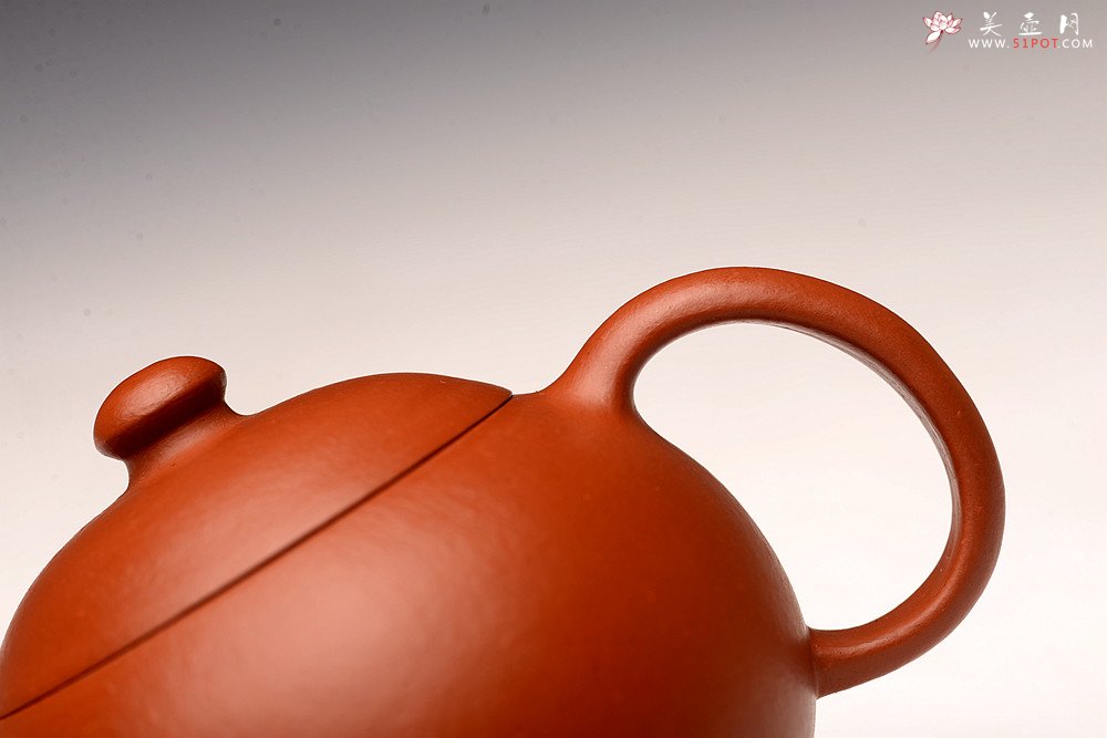 紫砂壶图片：徐亚春丙申夏全手作品 传统实用 优质朱泥 摹古文旦 颇具玩味~ - 美壶网