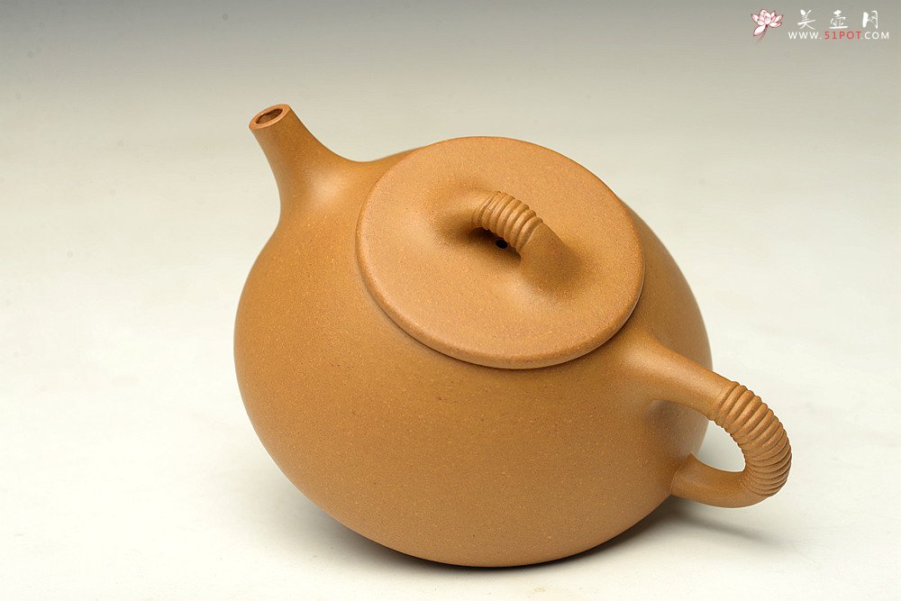 紫砂壶图片：周路健丙申夏全手新作 传统而不失新意 唐彬杰风格线瓢  - 美壶网