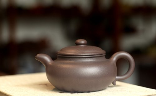 邵春良紫砂壶 大亨传人邵春良实力代表作 气韵十足 全手大仿古 雄厚丰润 原矿紫泥