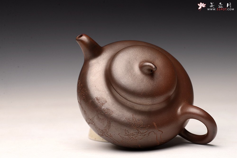 紫砂壶图片：沈秋伟经典作品 气窑窑变 高路精刻 传统全手工 线条舒畅 果元 - 美壶网