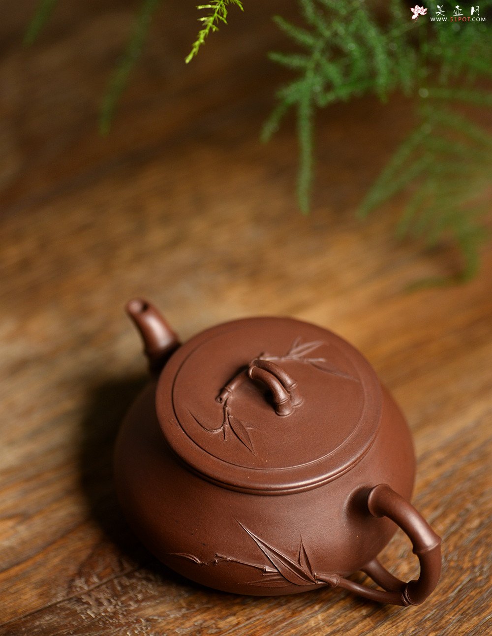 紫砂壶图片：江家风范 雅致清秀 实力之作 全手刹凹清风竹影 居不可无竹~ - 美壶网