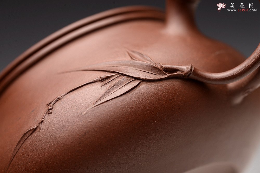 紫砂壶图片：江家风范 雅致清秀 实力之作 全手刹凹清风竹影 居不可无竹~ - 美壶网