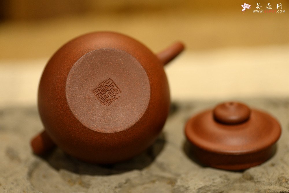 紫砂壶图片：美壶特惠 玩味巨轮 茶人最爱 实用 独孔加不锈钢滤网 - 美壶网