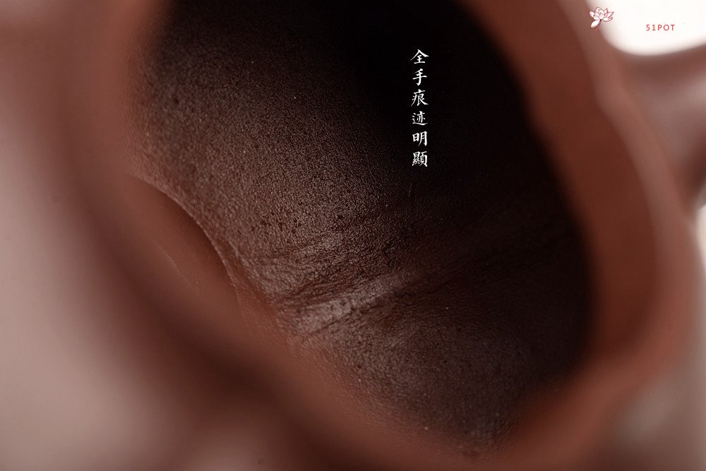 紫砂壶图片：酒虎丙申夏 精品之作 大气磅礴 全手工上合桃 和石装饰 珍藏 - 美壶网