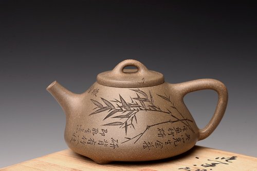钱建荷紫砂壶 钱建荷丙申全手摹古 张听刚装饰 子冶石瓢 自然舒美 不再接受定做 原矿段泥