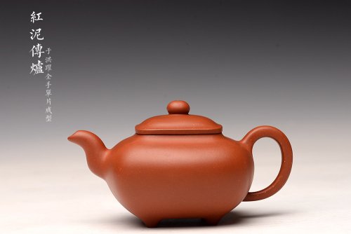 于洪跃紫砂壶 于洪跃丙申夏 全手单片成型 红泥小传炉~ 难度大 娇艳可人 原矿红泥