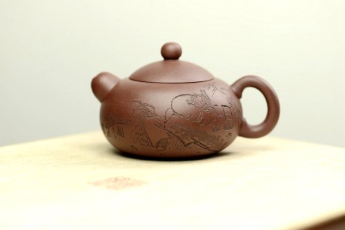 谭华斌紫砂壶 谭华斌近作 道洪风格之玉露 刀法精炼 可人小壶 美壶特惠 原矿紫泥