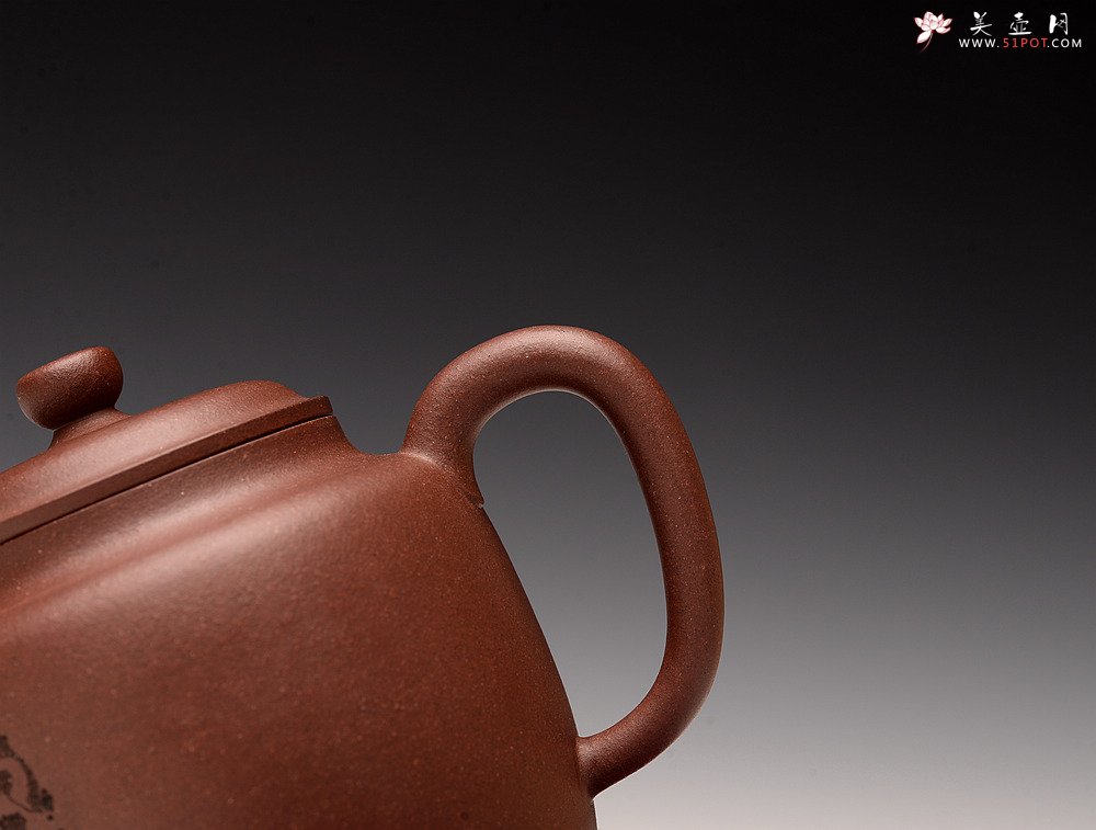 紫砂壶图片：詹黎明全手新作 古朴稳重 全手圆钟 由王俊平精心装饰 - 美壶网