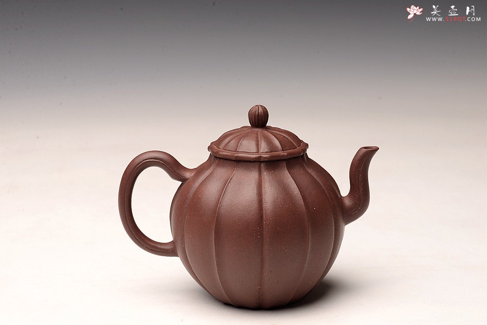 紫砂壶图片：周斌丙申秋全手演绎筋囊器 银台醉客 颇具难度 线条流畅 - 美壶网