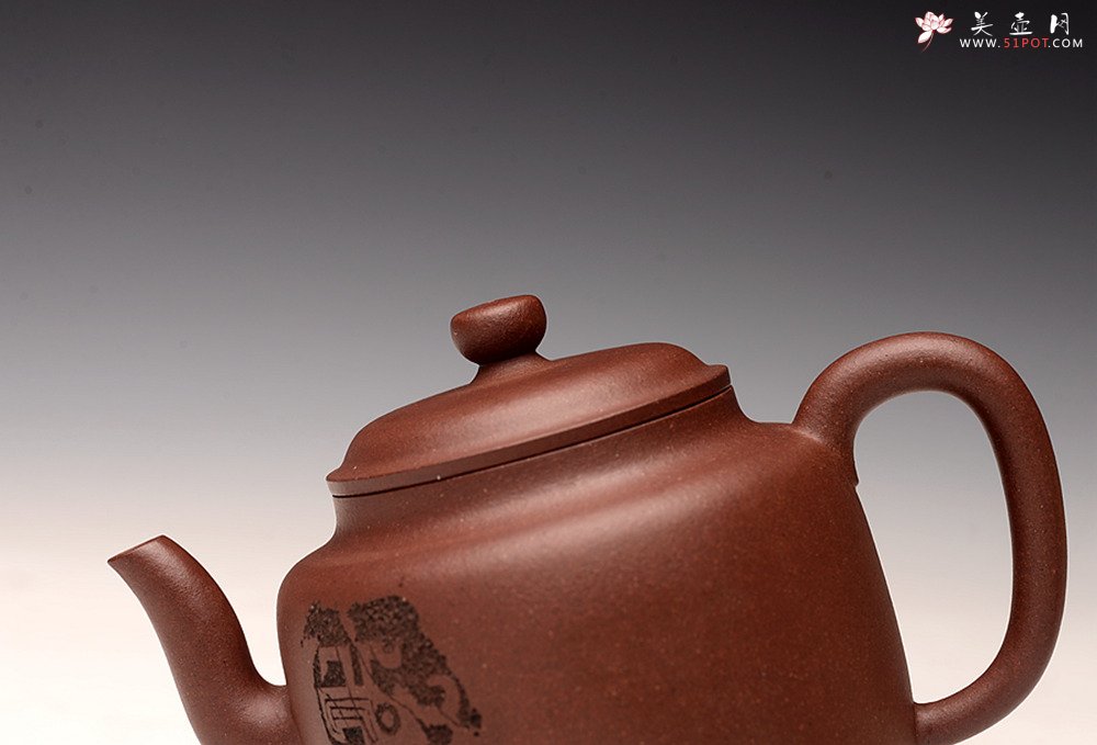 紫砂壶图片：詹黎明全手新作 古朴稳重 全手圆钟 由王俊平精心装饰 - 美壶网