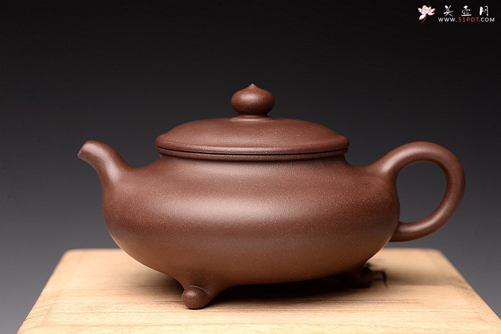 紫砂壶图片：适合绿茶 纤秀可人 三足扁樱 - 美壶网