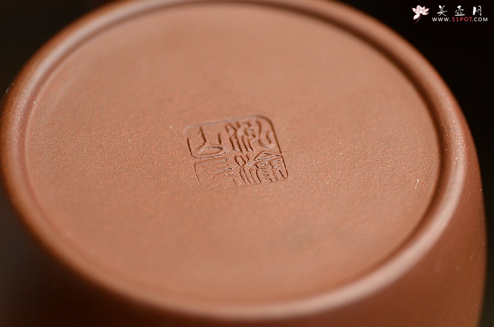 紫砂壶图片：山水之中作主人 摹古剑流德中 - 美壶网