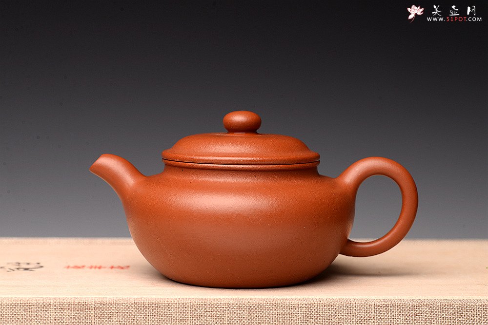 紫砂壶图片：优质朱泥 娇艳迷人 全手仿古 传统实用 - 美壶网