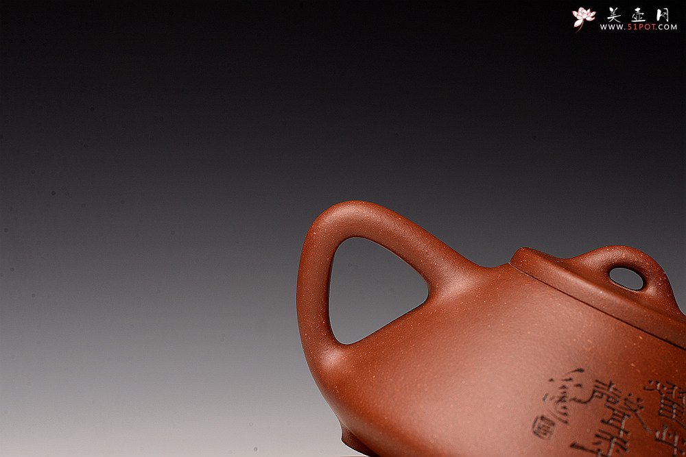 紫砂壶图片：优质降坡泥 周路健全手近作  陆轶舟刻绘 冬日实用子冶石瓢 - 美壶网