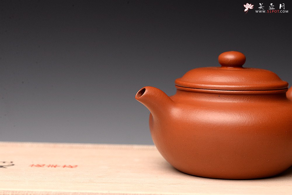 紫砂壶图片：优质朱泥 娇艳迷人 全手仿古 传统实用 - 美壶网