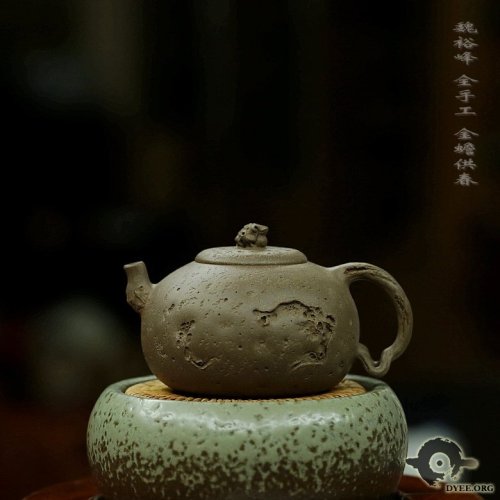 魏裕峰紫砂壶 金蟾龚春欣赏 青灰泥