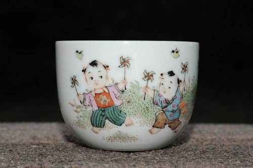 古月山房紫砂壶 双人童子风筝 景德镇主人杯 