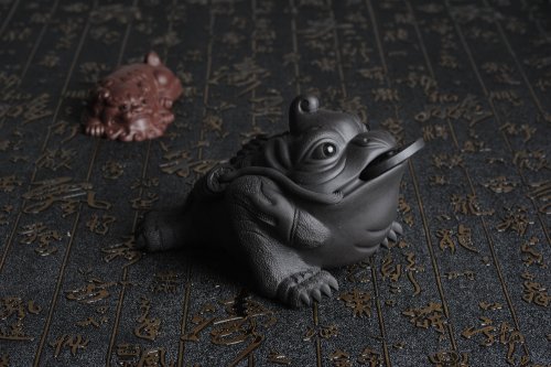 美壶定制紫砂壶 美宠特惠 独角醉美招财金蟾茶宠 原矿黑泥