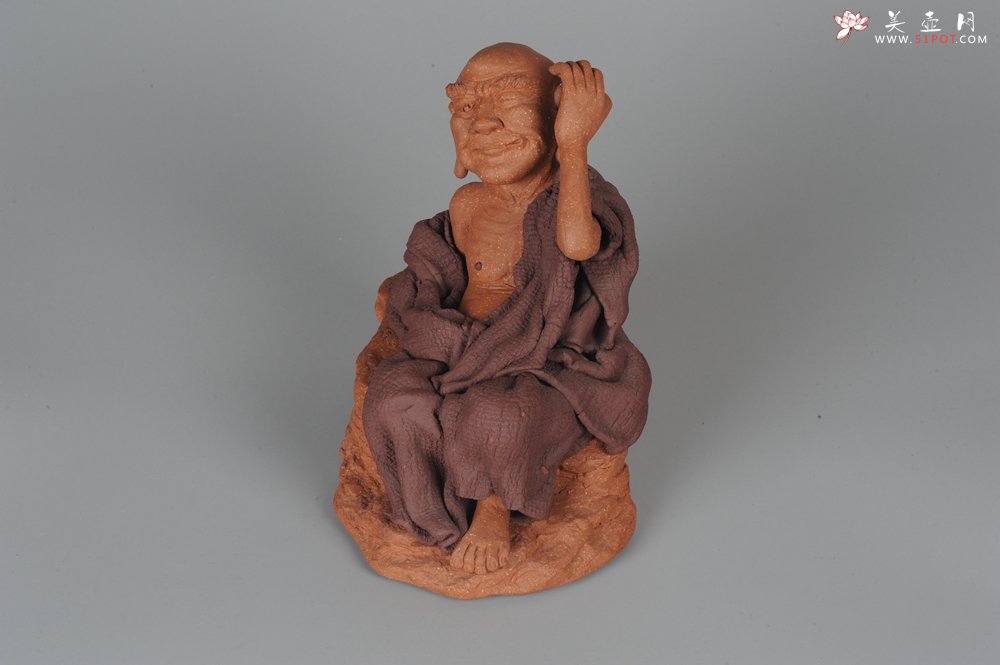 紫砂壶图片：年底特惠 不可多得的用心之作 写意全手工修耳罗汉 精品雕塑 - 美壶网