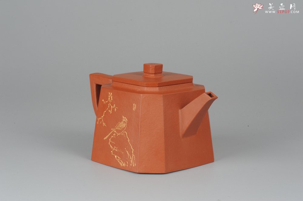 紫砂壶图片：线条优美 文气十足 全手工四方玉鼎 - 美壶网