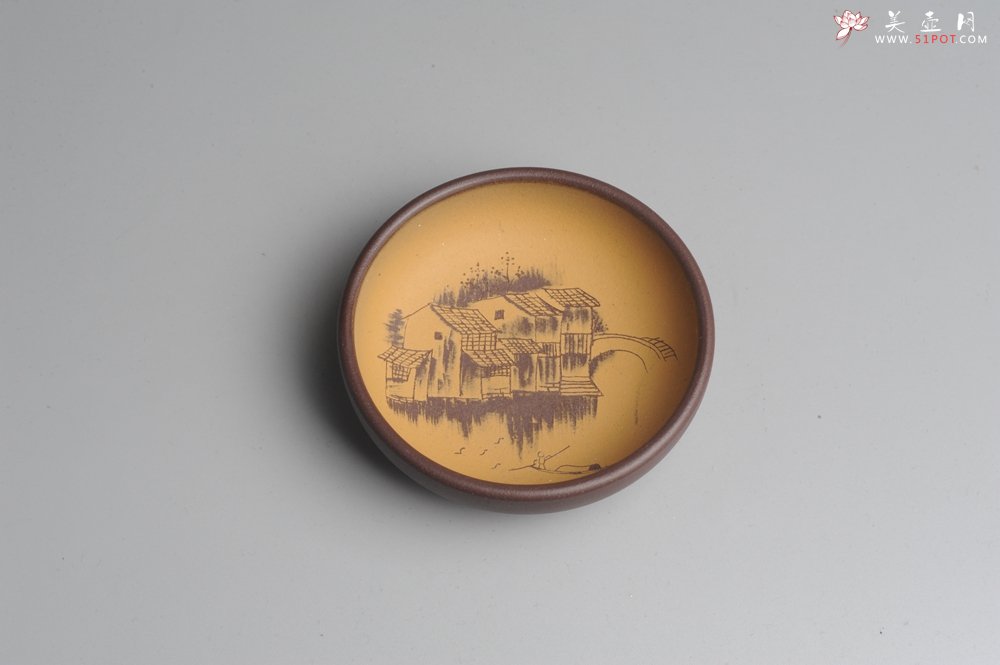 紫砂壶图片：美杯特惠 精品山水杯款式二 紫泥粉段泥 各不同^_^好玩 直径8.7cm - 美壶网