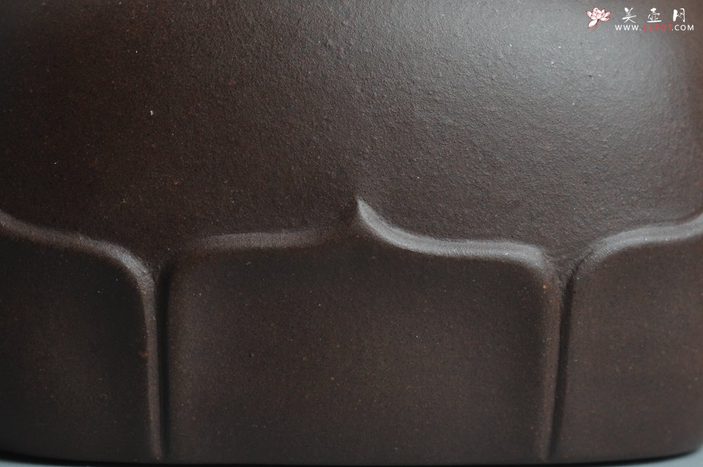 紫砂壶图片：美壶特惠 老紫泥莲灯壶 - 美壶网