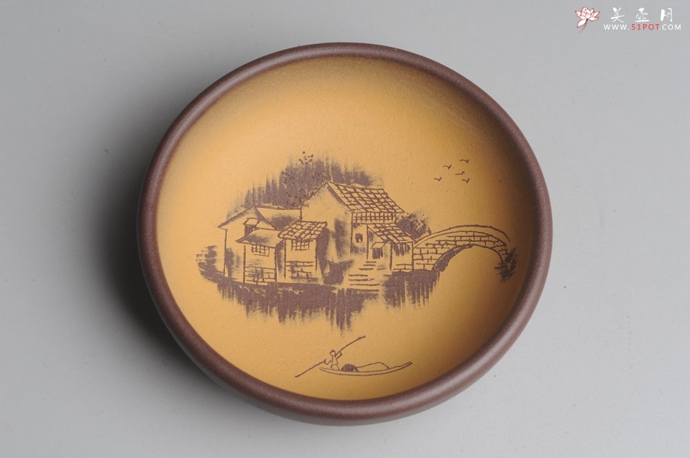 紫砂壶图片：美杯特惠 精品山水杯款式二 紫泥粉段泥 各不同^_^好玩 直径8.7cm - 美壶网