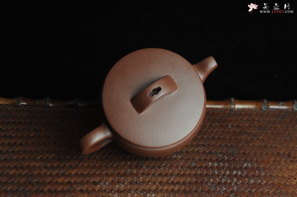 紫砂壶图片：美壶特惠 优质紫泥汉瓦 摹曼生铭文 文气十足 - 美壶网
