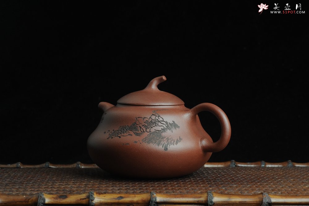 紫砂壶图片：美壶特惠 文气葫芦（福禄）壶 装饰游鱼之乐 - 美壶网