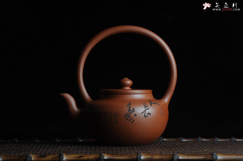 紫砂壶图片：全手工精品小红泥也是朱泥旭茂提梁 文气十足 - 美壶网